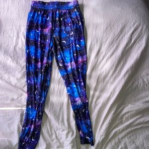 Galaxy leggings with pockets